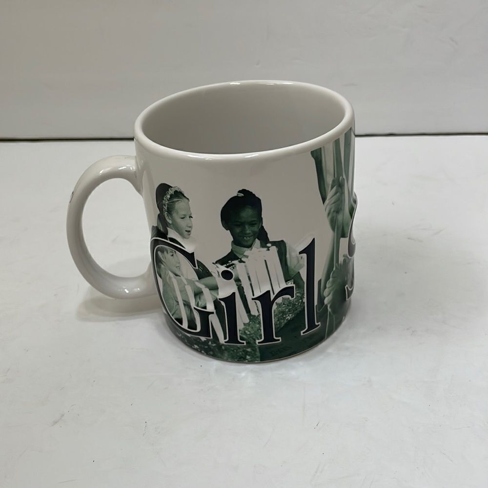 ‎GIRL SCOUTS 2006 MUG